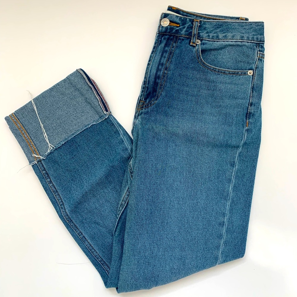 Forever 21 Cuffed Capri Jeans Size 25